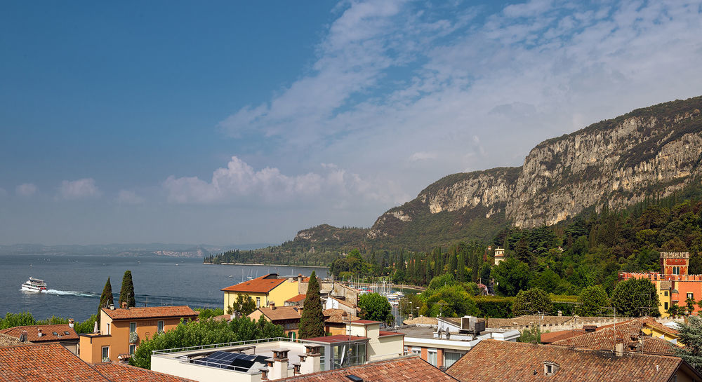 Hotel Sky Pool Sole Garda